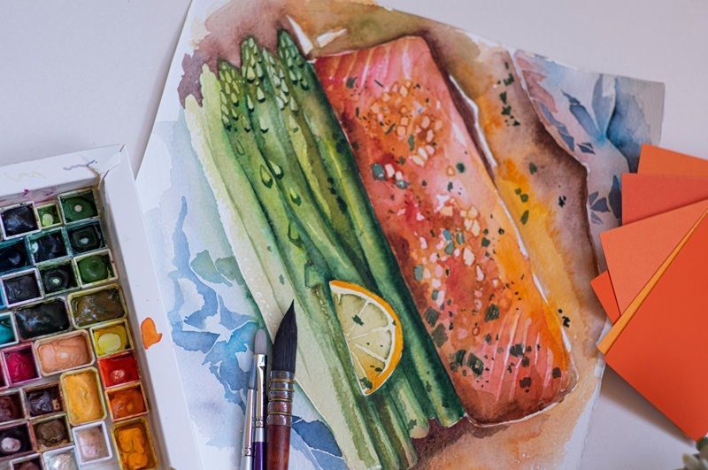 Gemaltes Gericht mit Spargel und Lachs